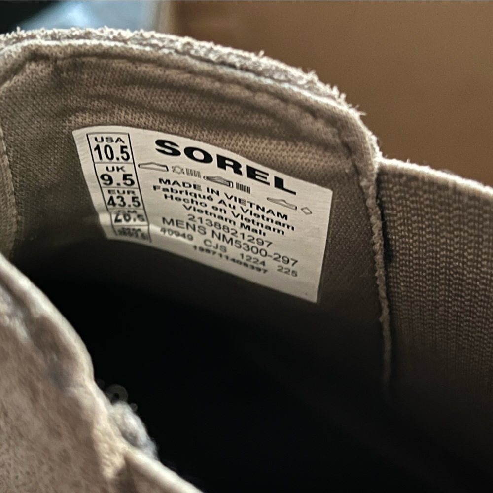Sorel Men's waterproof Chelsea Boots - Taupe Suede New in Box - Picture 4 of 6